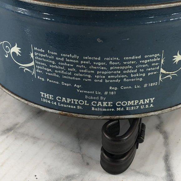 Shirley Jean Fruit Cake Tin Horse & Carriage Blue White Embossed lid Baltimore - Picture 4 of 10